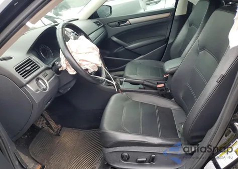 2015 Volkswagen Passat S из США, поврежденный, VIN 1VWAS7A35FC014481